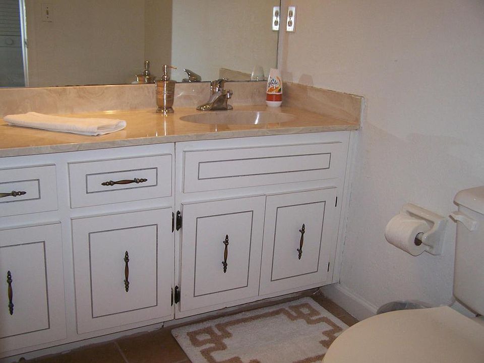 1st image of 1528 Shaker Cir
