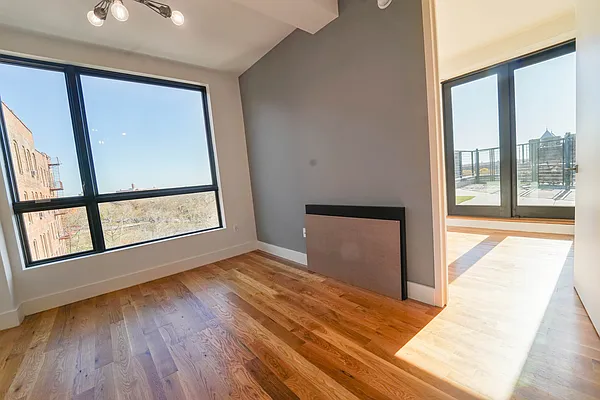 Rented by City Vista Inc | media 6