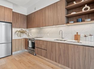 50 E 10th St #209, Brooklyn, NY
