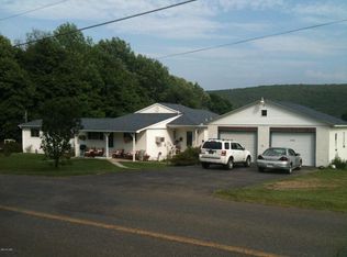 1378 Valley Rd, Tamaqua, PA 18252