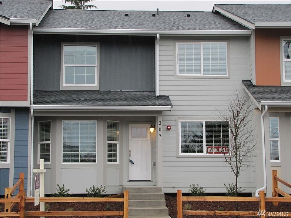 1st image of 207 Norpoint Way NE