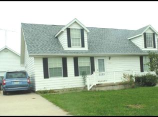 1210 N 3rd St, Tecumseh, NE 68450