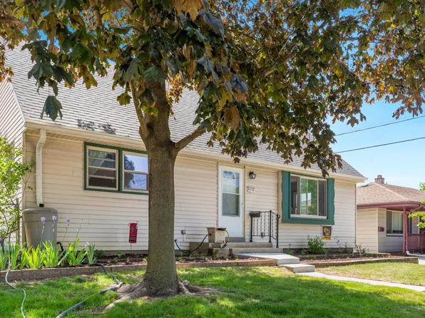 9415 W Arthur AVENUE, West Allis, WI 53227