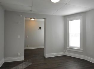2214 D St APT 3, Omaha, NE 68107