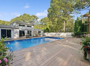 84 Montauk Hwy, Southampton, NY 11977