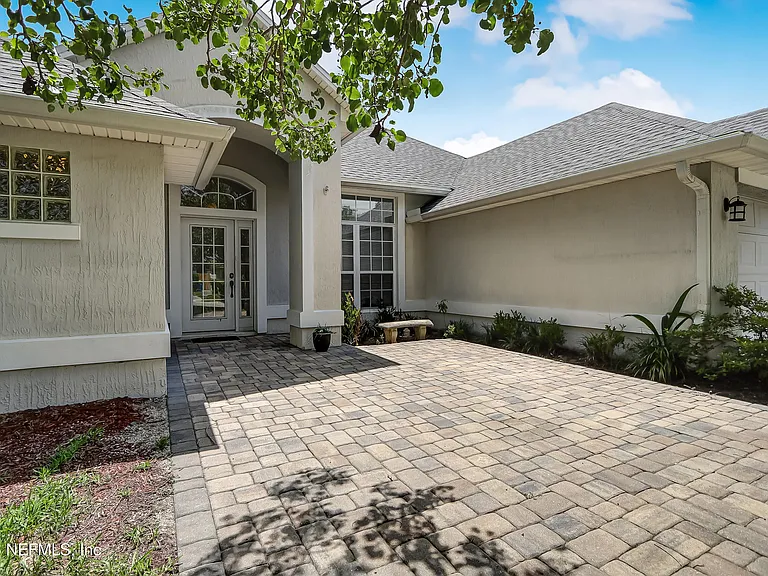 1015 Mystic Harbor Dr — Photo 4