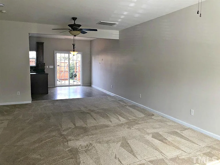 1304 Cozart St #310 — Photo 2