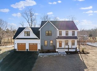 24 Magnolia Dr, Swansea, MA 02777