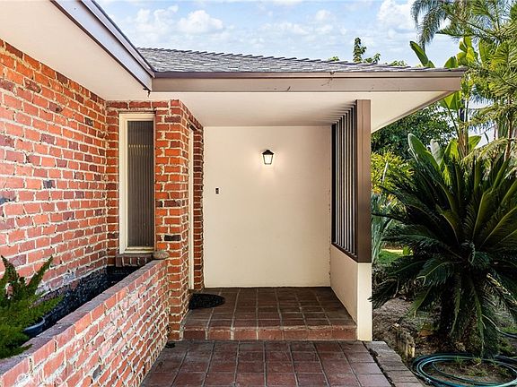 4th image of 3024 Pine St