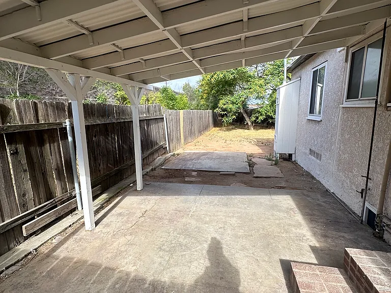 8704 Lind Vern Ct #8704 — Photo 13