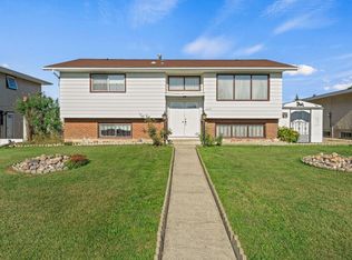 13820 86th St NW, Edmonton, AB T5E3C1
