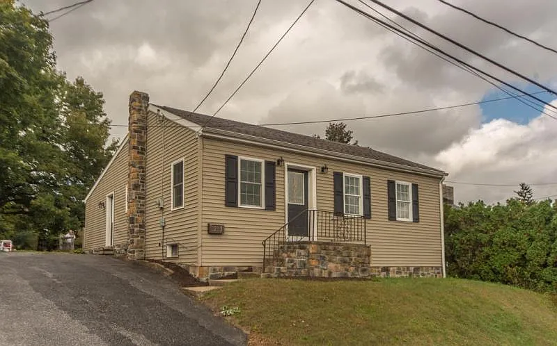 1213 Saint Joseph St photo 1