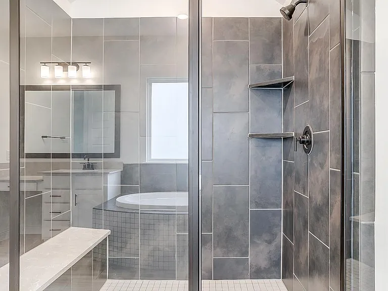 9836 Derbyshire Dr — Photo 13