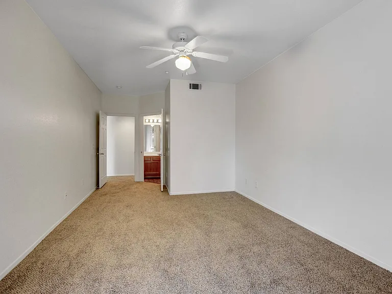 Aspen Peak Condominiums — Photo 46