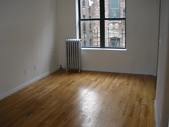 Rented by Elinor Taasa, LREB