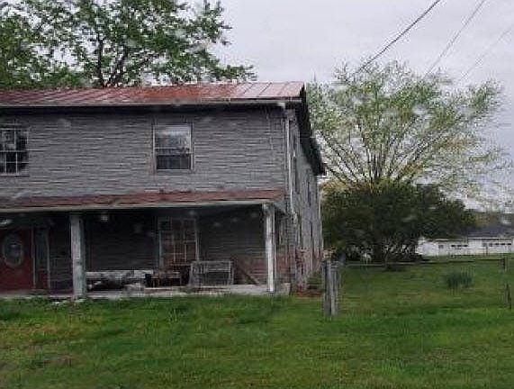 3rd image of 633 Pocahontas St