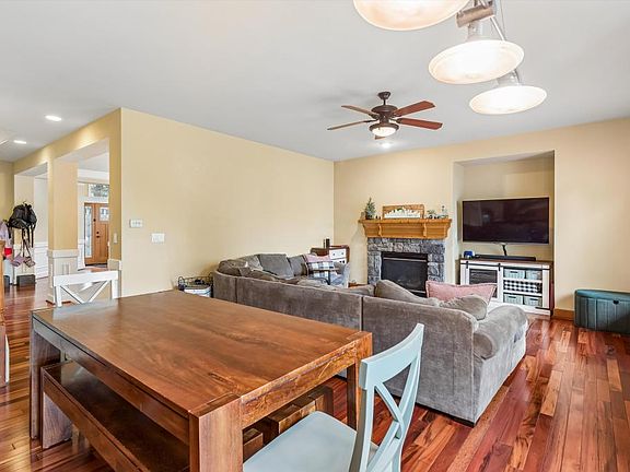 5th image of 10416 SE 273rd Pl