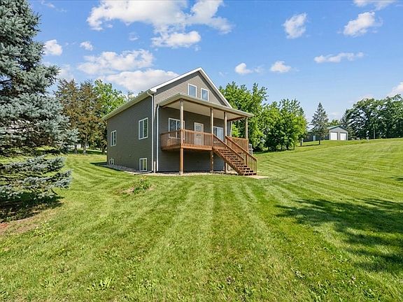 2nd image of 22508 Lake Shore Dr