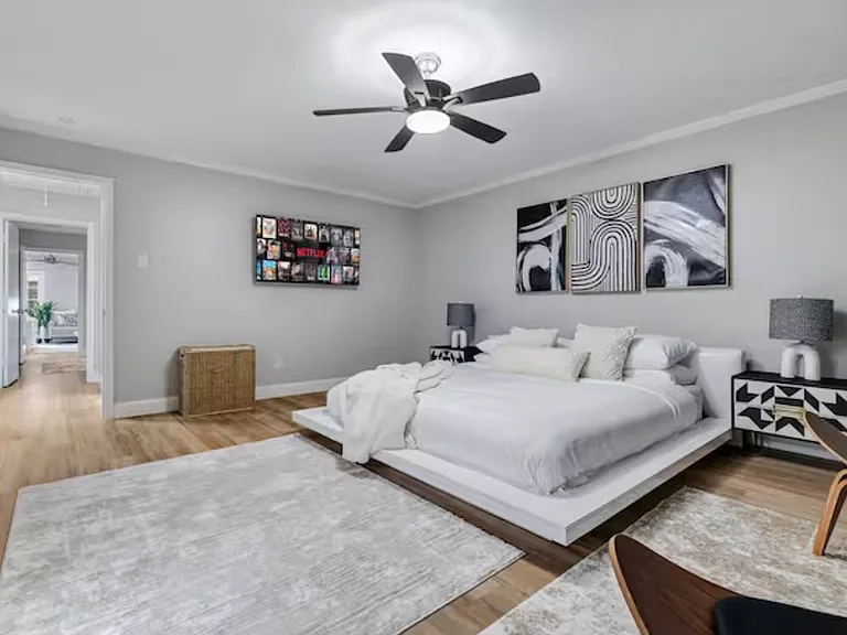 9005 Villa Park Cir — Photo 16