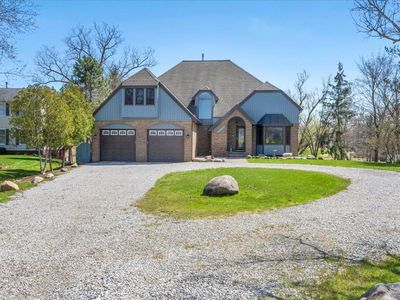 23035 Meridian Rd, Grosse Ile, MI, 48138