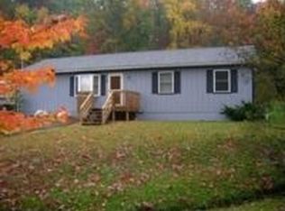 29 England Rd, Morgantown, WV 26508