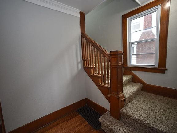 4th image of 851 Grand Ave