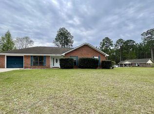 800 Malibu Dr, Hinesville, GA 31313