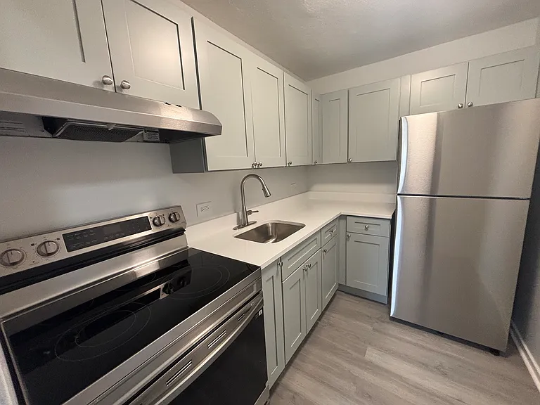 7327 N Rogers Ave #408 — Photo 6