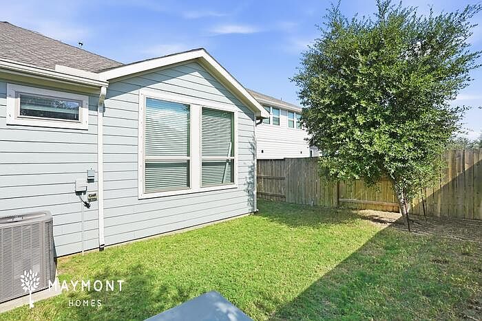 2nd image of 4922 Carranza Ct