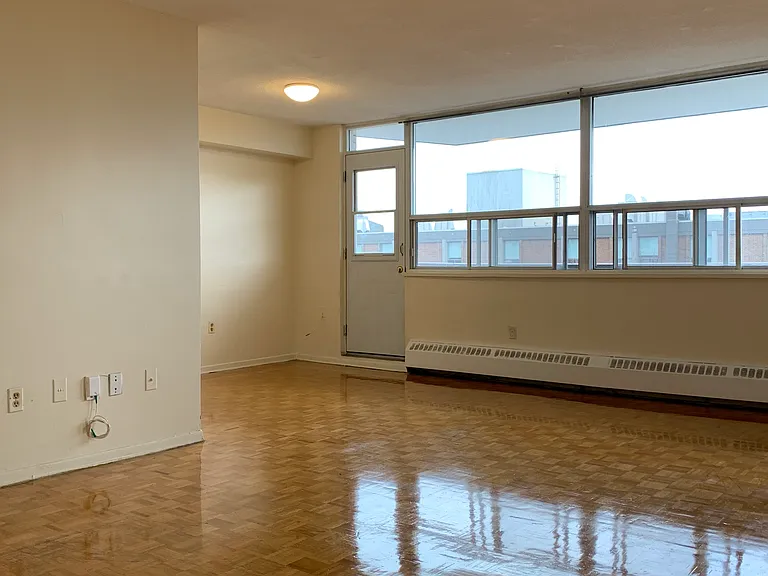 450 Winona Dr — Photo 18