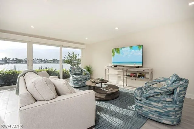 2 bed, 2.0 bath, 1431 sqft, $9,000 — Photo 4
