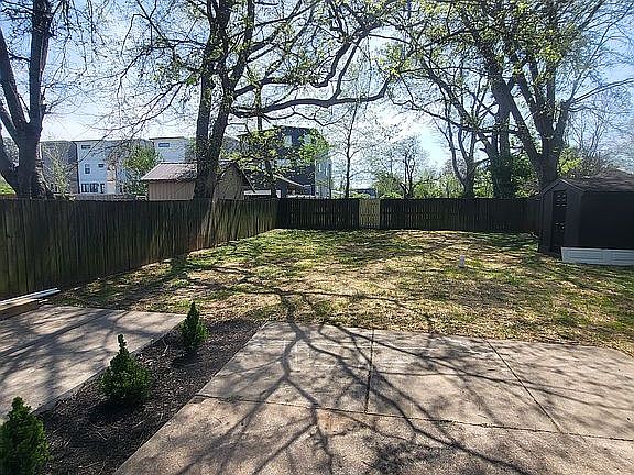 5th image of 1823 Heiman St