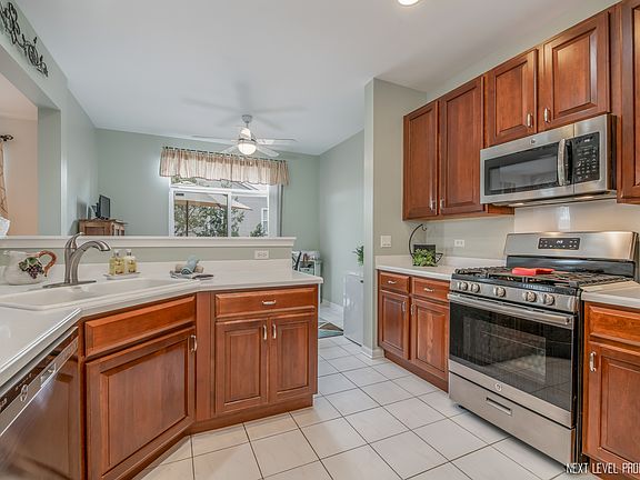 5th image of 333 Tower Hill Dr