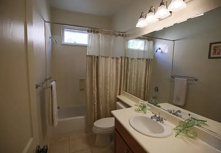 4535 Laird Cir — Photo 2
