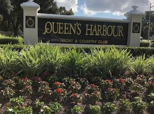 747 Providence Island Ct, Jacksonville, FL 32225