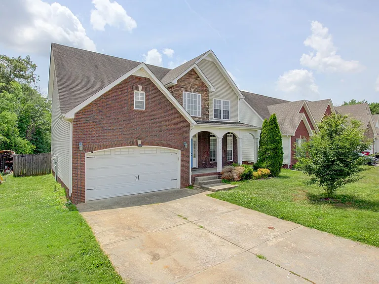 716 Cavalier Dr — Photo 72