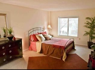 345-347 Franklin St #405A, Cambridge, MA 02139