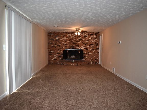 4th image of 2762 Wheatfield Dr