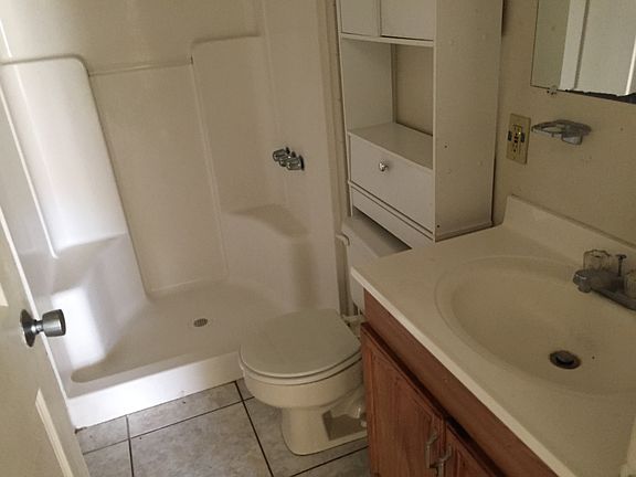 5th image of 8411 N Taliaferro Ave