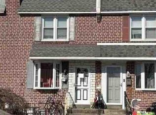 902 Taylor Dr, Folcroft, PA 19032