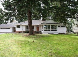 1890 13th St, West Linn, OR 97068