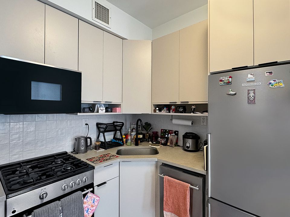1st image of 1411 York Ave APT 2D