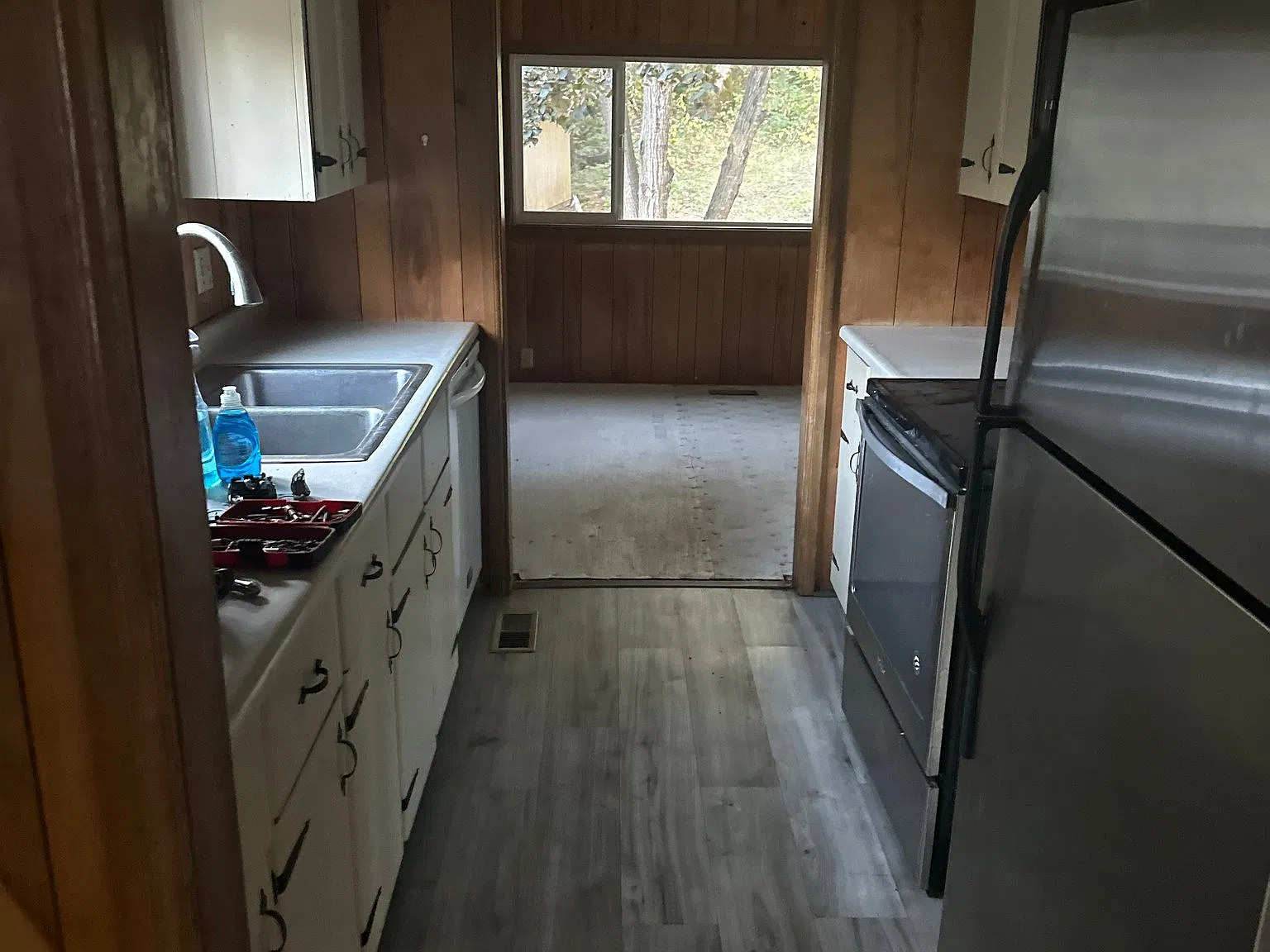 Private 3-Bed/2-Bath Single Family Home on Acreage — Photo 3
