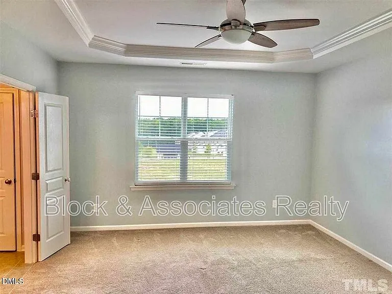 213 Churment Ct — Photo 8