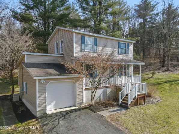 1102 Tom Ln, East Stroudsburg, PA 18301