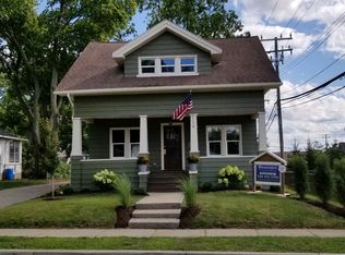 122 Terry Ave, Rochester, MI 48307