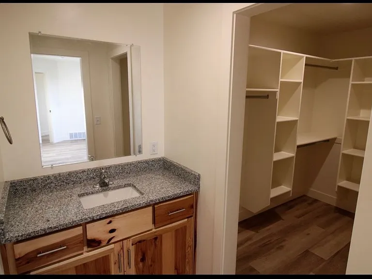 1533 N 200 E — Photo 7