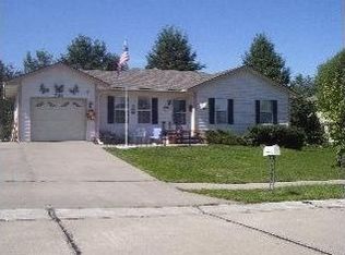 704 N Jesse St, Kearney, MO 64060