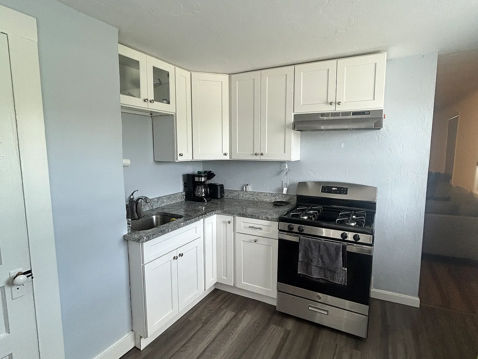 Studio, $1,600 — Photo 2