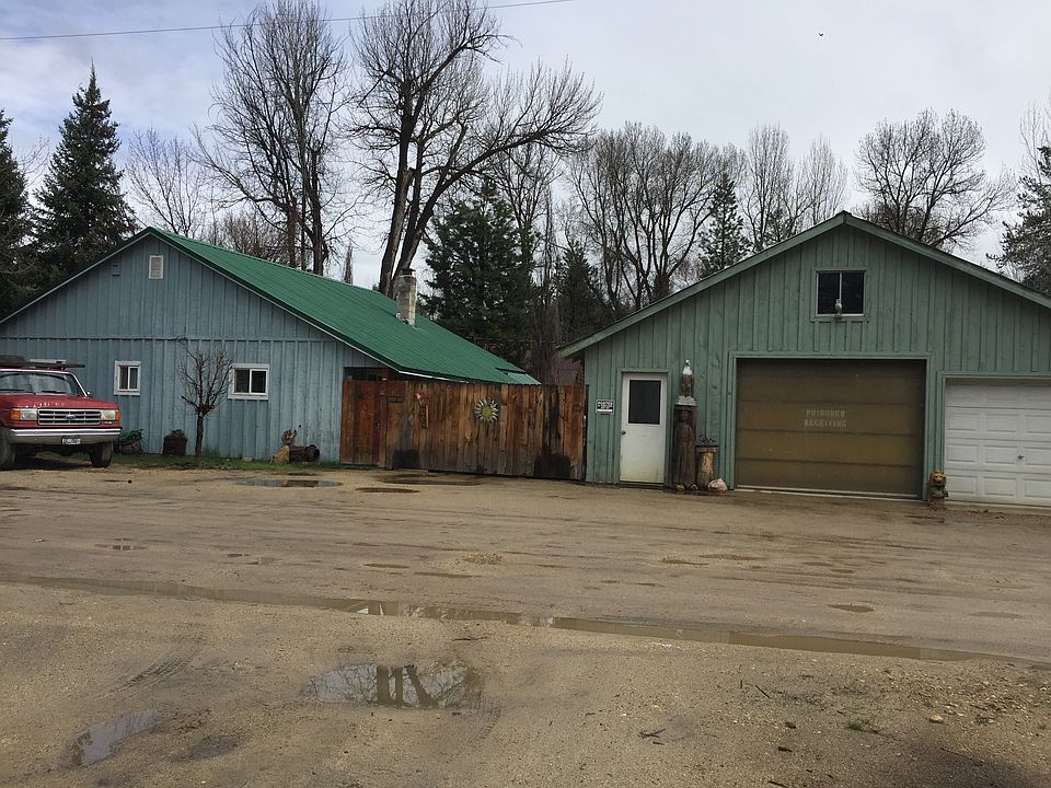 2nd image of 207 Walulla Rd